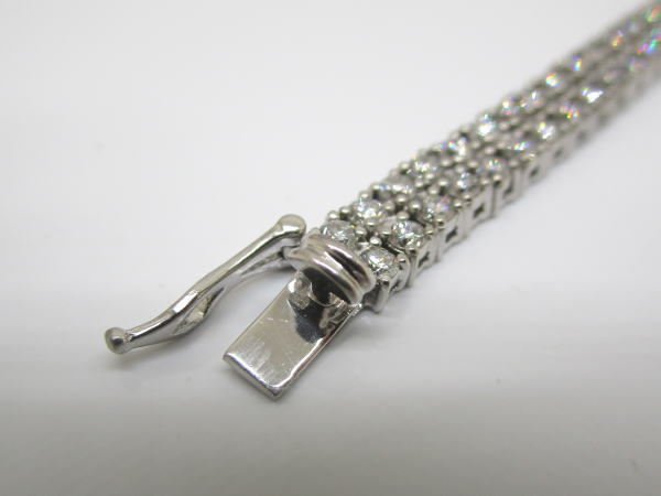 4395 K18WGテニスブレスレット ダイヤモンド4カラット 三越ジュエリー - 画像 (5)