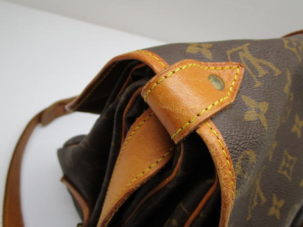 4578 ルイヴィトン ソミュール35 モノグラム M42254 ショルダーバッグ - 画像 (5)