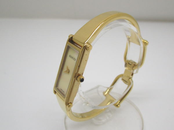 1520 グッチ バングルウォッチ 1500L レディース クォーツ シェル文字盤 ゴールドメッキ - 画像 (3)