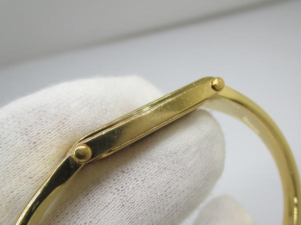 1520 グッチ バングルウォッチ 1500L レディース クォーツ シェル文字盤 ゴールドメッキ - 画像 (6)