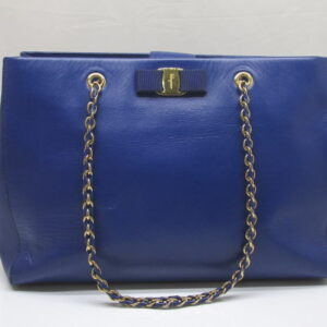 2299　フェラガモ　チェーントートバッグ　ヴァラリボン　AB-21F561　レザー　ブルー