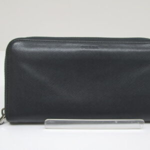 2303　プラダ　ラウンドファスナー長財布　サフィアーノ　1ML317　レザー　BALTICO（濃いネイビー）