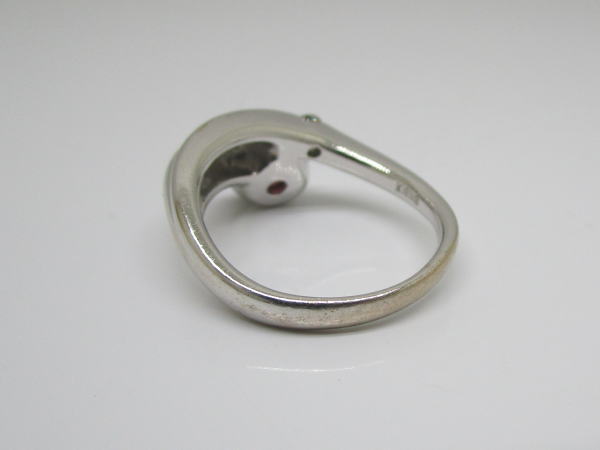 4409 K18WGリング ガーネット ダイヤモンド0,06カラット 12号 - 画像 (3)