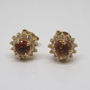 4437　K18ピアス　イエロートパーズ　ダイヤモンド0,14カラット