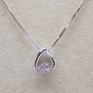 4441　PT900/850ネックレス　ピンクダイヤモンド0,18カラット