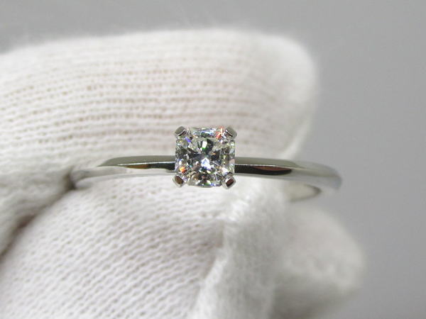 4447 ティファニー PT950リング ダイヤモンド トゥルー 0,19カラット 11号 - 画像 (8)
