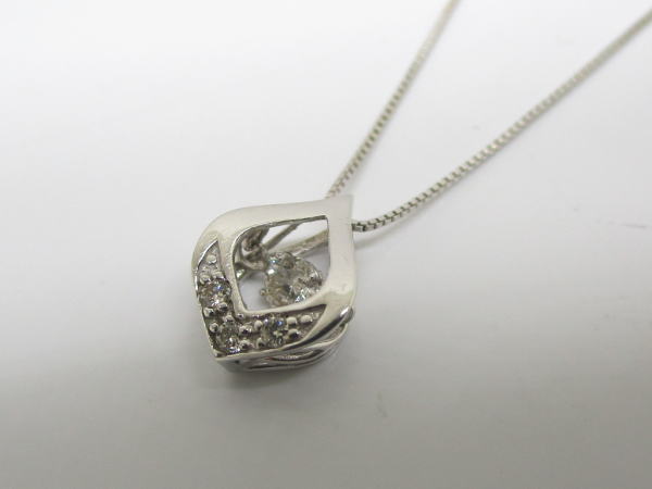 4453 K18WGネックレス ダイヤモンド0,1カラット