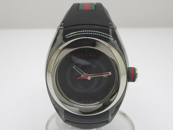 1539 グッチ SYNC シンク 腕時計 137.3 クォーツ ブラック