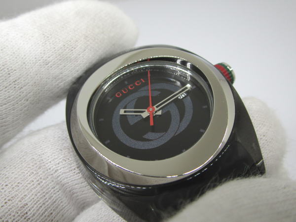 1539 グッチ SYNC シンク 腕時計 137.3 クォーツ ブラック - 画像 (7)