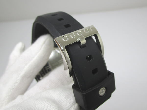1539 グッチ SYNC シンク 腕時計 137.3 クォーツ ブラック - 画像 (8)